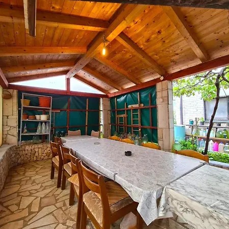 Apartment Fuer 5 Personen Ca 52 Qm In Liznjan, Istrien Suedkueste Von Istrien *